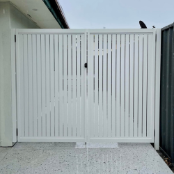 Vertical Slat with with 9mm or 20mm Gaps between slats